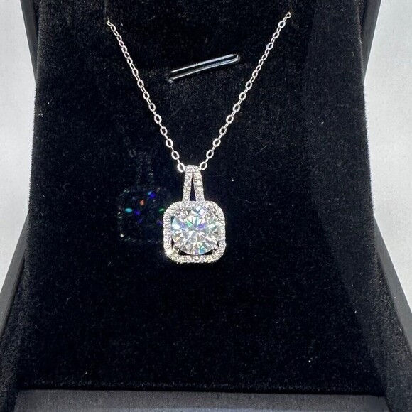 GRA Moissanite Diamond Necklace 2 Ct Pendant Chain Fine Jewelry Halo - Picture 4 of 12